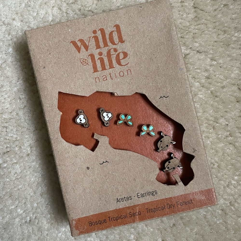 New studs from Costa Rica 🦋